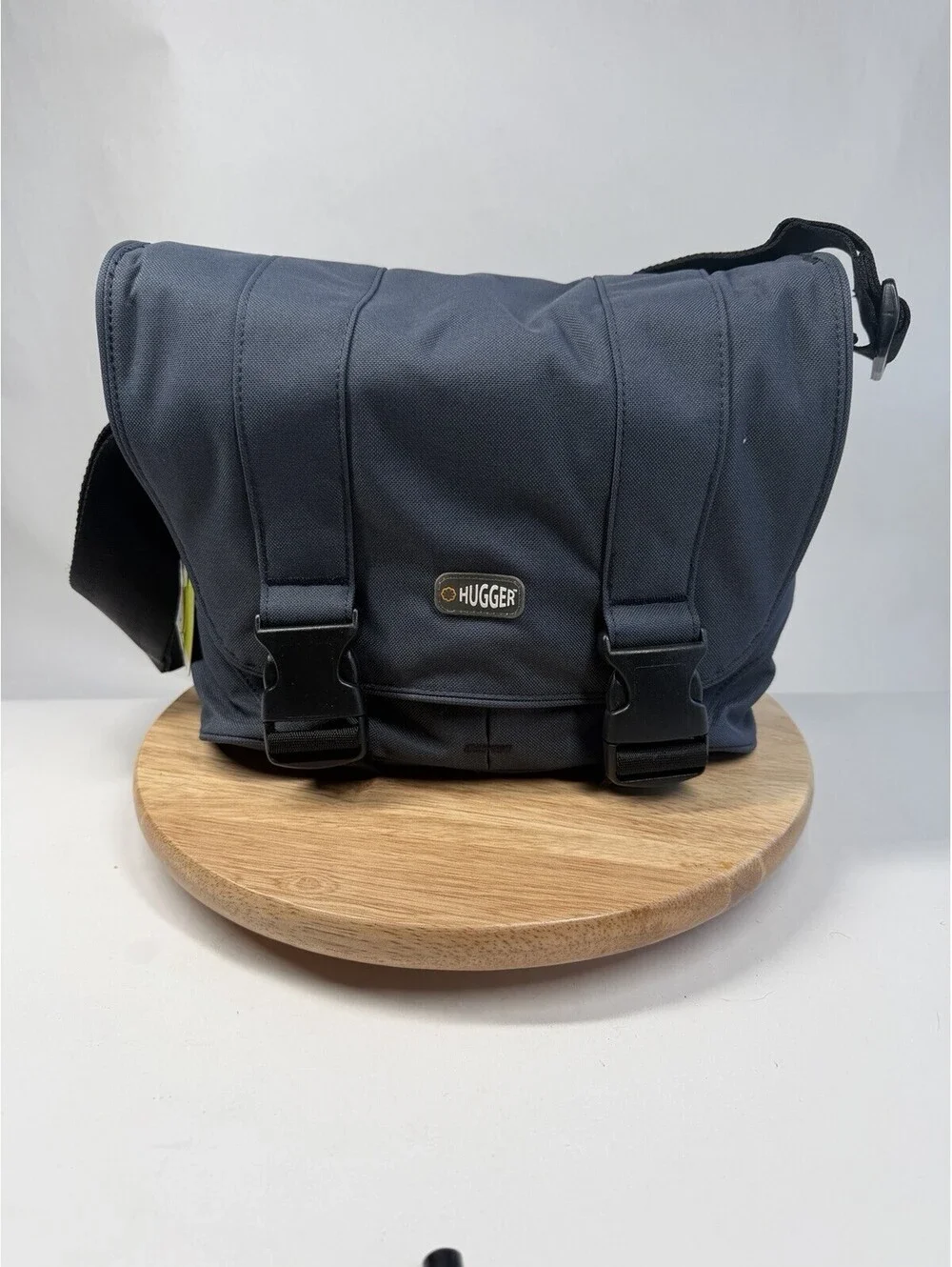 Hugger Camera/Crossbody Bag Model 1975 Navy Blue